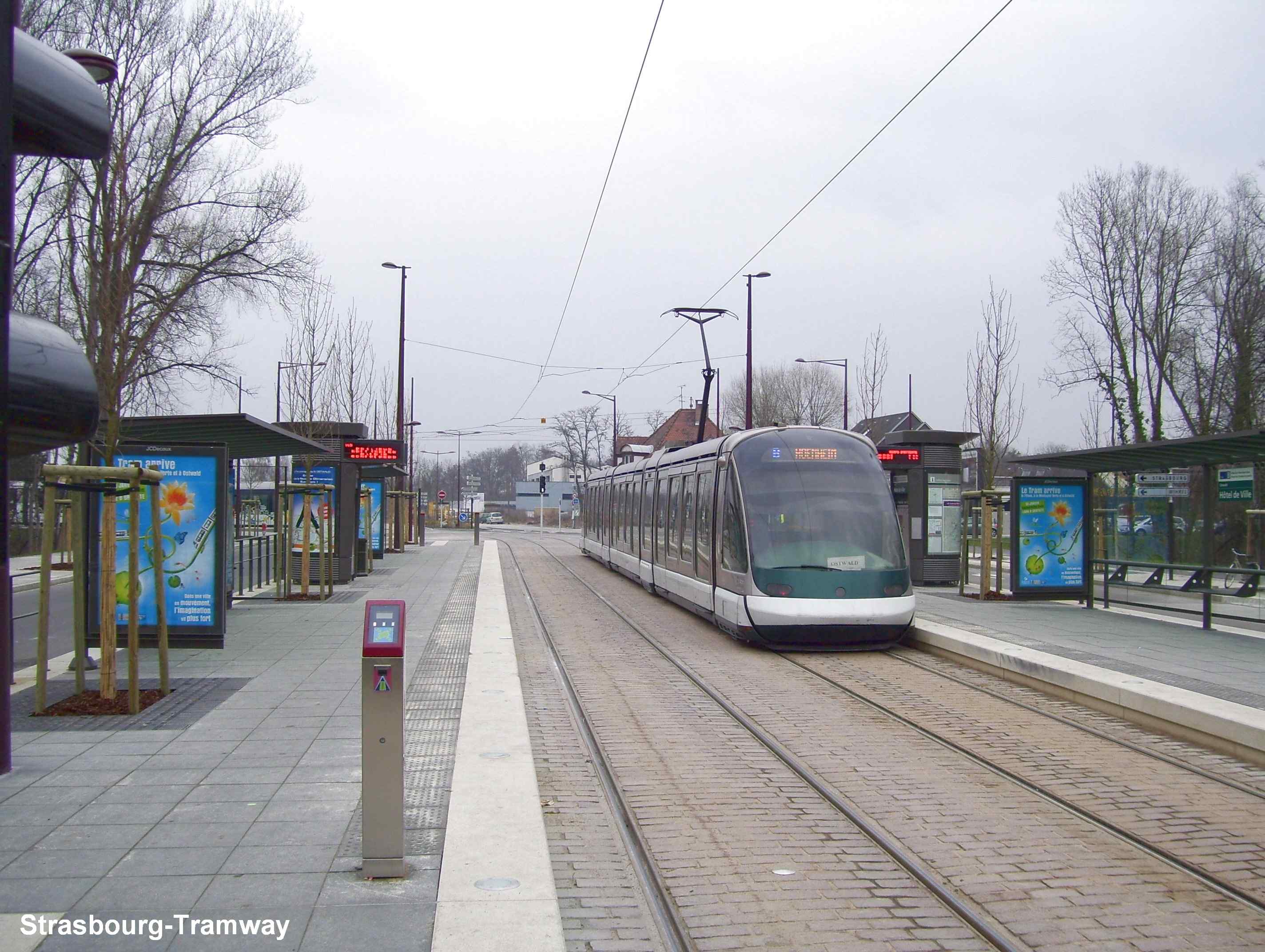 Un Eurotram pr�t au d�part vers Hoenheim-Gare.